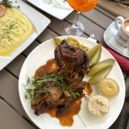 Rudolf Ii Hotel 4*